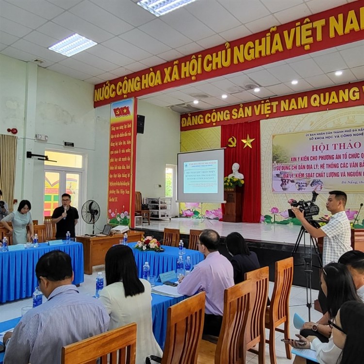 HỘI THẢO XIN Ý KIẾN CHO PHƯƠNG ÁN TỔ CHỨC QUẢN LÝ VÀ SỬ DỤNG CHỈ DẪN ĐỊA LÝ; HỆ THỐNG CÁC VĂN BẢN QUẢN LÝ CHỈ DẪN ĐỊA LÝ; KIỂM SOÁT CHẤT LƯỢNG VÀ NGUỒN GỐC